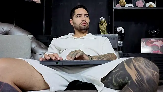 matteosantos online show from November 2, 11:34 am