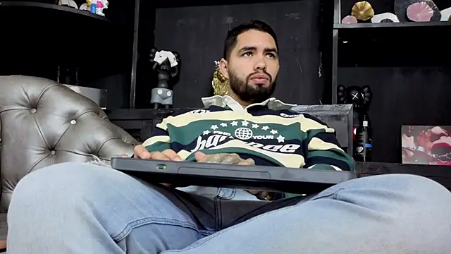 matteosantos online show from February 25, 11:09 am