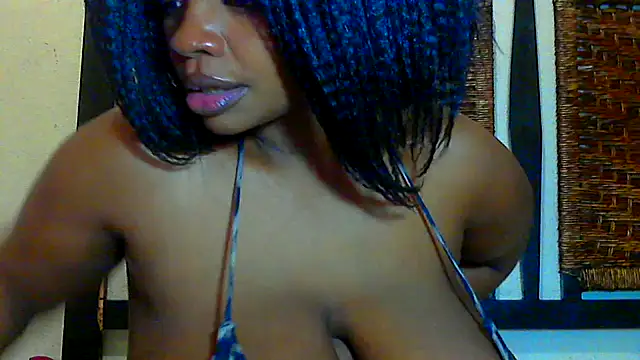 Snapshot of CallyCallienteXxX chatting on January 11, 2:09 am CallyCallienteXxX online show from January 11, 2:09 am