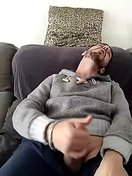 Snapshot of LoGaNfree88 chatting on January 6, 2:36 pm LoGaNfree88 online show from January 6, 2:36 pm