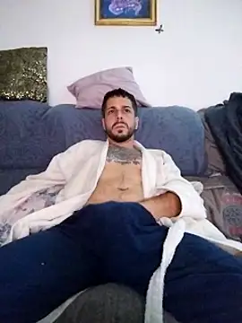 Snapshot of LoGaNfree88 chatting on January 22, 5:06 pm LoGaNfree88 online show from January 22, 5:06 pm