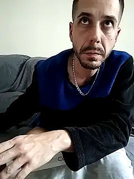Snapshot of LoGaNfree88 chatting on February 18, 1:11 pm LoGaNfree88 online show from February 18, 1:11 pm