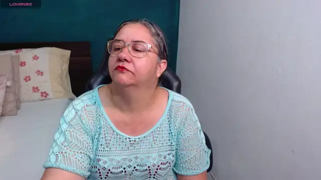 scaelettdubois online show from February 22, 1:07 am