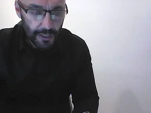 Snapshot of Kalel17073 chatting on June 15, 5:48 pm Kalel17073 online show from June 15, 5:48 pm