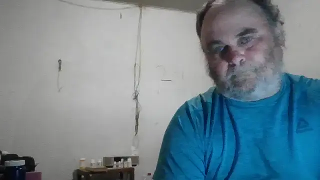 Snapshot of jamestexas chatting on February 19, 2:57 pm jamestexas online show from February 19, 2:57 pm