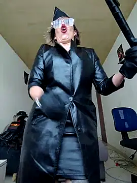 Snapshot of sexymarilyncolombia chatting on October 2, 1:07 pm sexymarilyncolombia online show from October 2, 1:07 pm