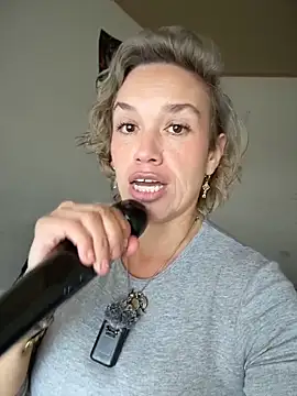 Snapshot of sexymarilyncolombia chatting on February 18, 1:51 pm sexymarilyncolombia online show from February 18, 1:51 pm