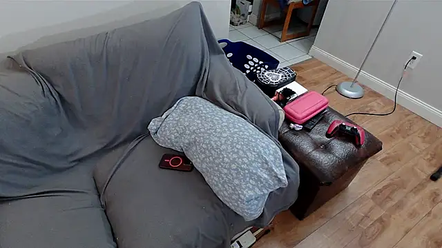 EmoDream1998 online show from February 16, 5:04 pm