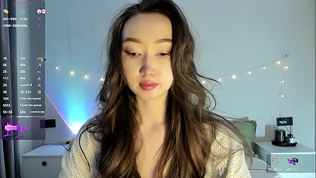  luna 022 online show from October 12, 4:33 am