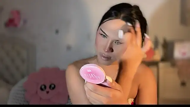 Snapshot of Ts_glamxxxx chatting on September 14, 2:00 am Ts glamxxxx online show from September 14, 2:00 am