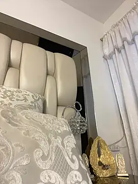 ALISSON FOXXX1 online show from March 17, 10:28 pm