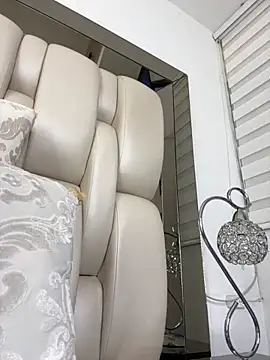 ALISSON FOXXX1 online show from November 6, 8:43 pm