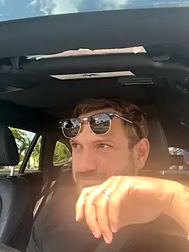 JonJ0 online show from September 30, 3:06 pm