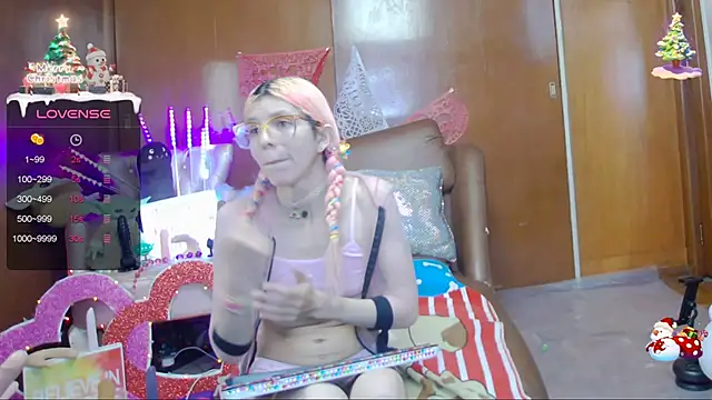 Skinygirl online show from February 23, 3:45 am