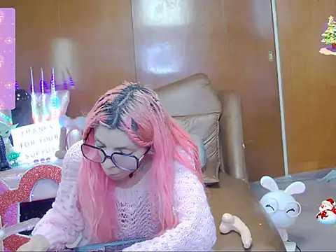 Skinygirl online show from September 9, 12:10 am