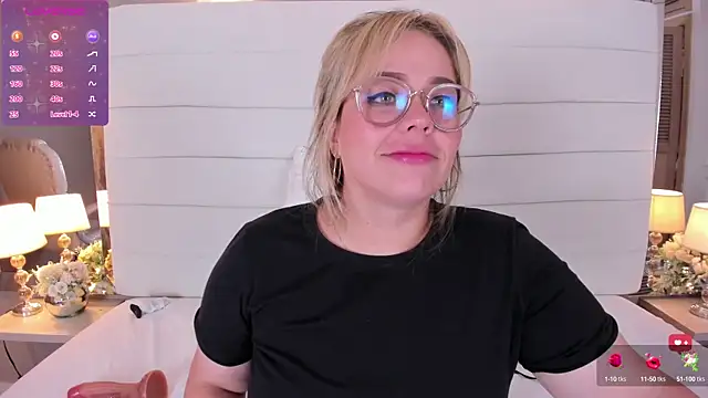 Charlotte93  online show from February 8, 5:50 pm