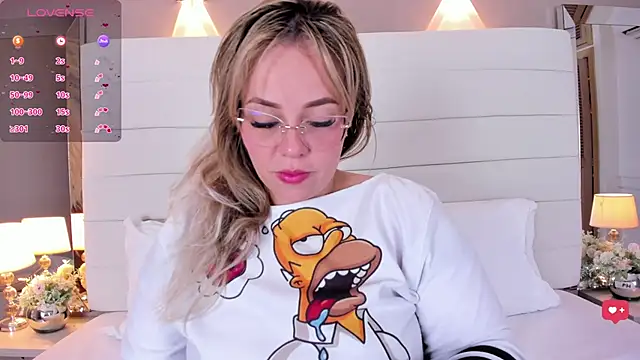 Charlotte93  online show from March 11, 11:44 am