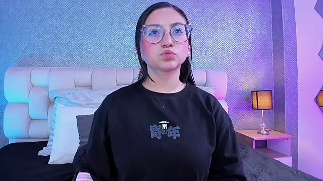 lucy neil online show from January 27, 7:03 pm