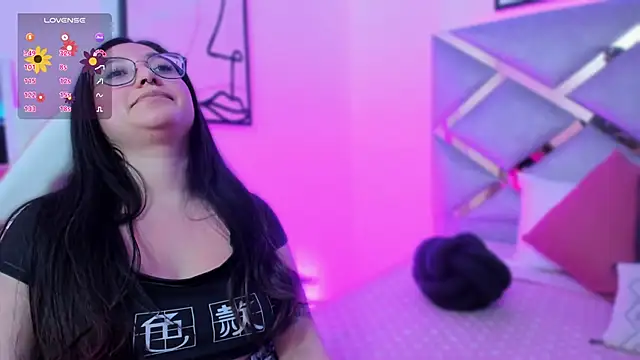 lucy neil online show from February 28, 2:53 pm