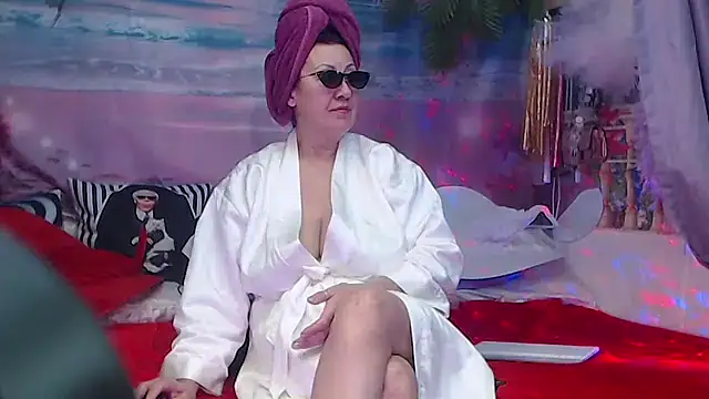 NightOrhideya online show from November 19, 1:55 pm