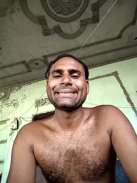 Snapshot of Maneeshpoppy chatting on May 5, 3:03 am Maneeshpoppy online show from May 5, 3:03 am