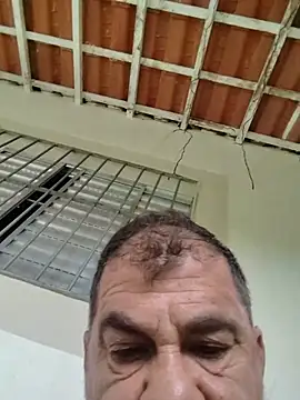 Snapshot of Peludo173317 chatting on May 28, 6:49 pm Peludo173317 online show from May 28, 6:49 pm