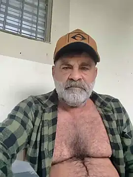 Snapshot of Peludo173317 chatting on July 8, 6:34 pm Peludo173317 online show from July 8, 6:34 pm