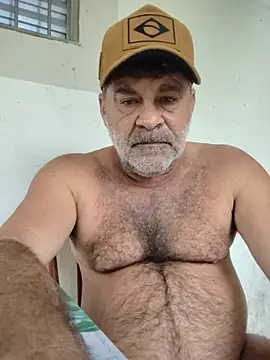 Snapshot of Peludo173317 chatting on July 23, 6:39 pm Peludo173317 online show from July 23, 6:39 pm