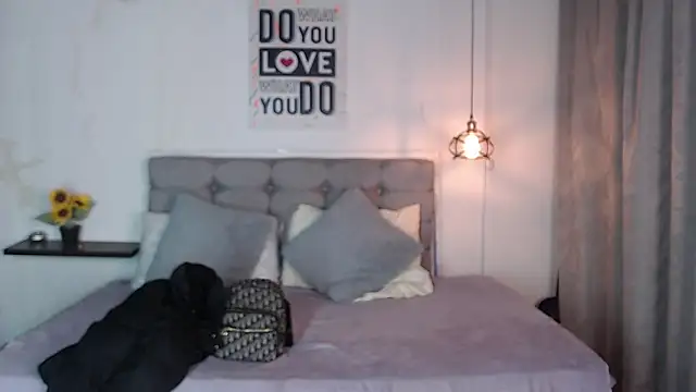 vaness weet online show from January 16, 1:48 am