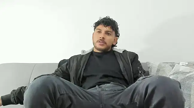 tuyo1995 online show from December 16, 11:39 pm