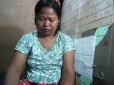 Snapshot of sweethotmom chatting on September 18, 12:29 pm sweethotmom online show from September 18, 12:29 pm