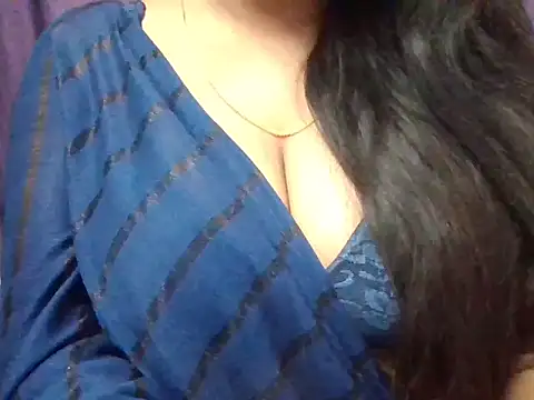 Roopshikha39 online show from November 22, 6:40 pm