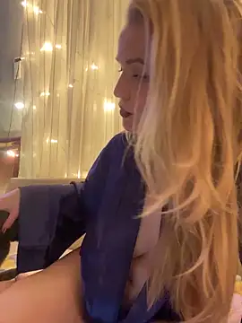 Lady  Maria online show from February 4, 4:29 pm