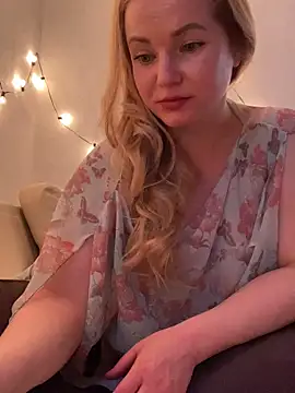 Lady  Maria online show from March 9, 8:10 pm