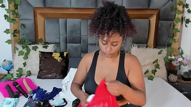 BellaKarla online show from March 18, 7:42 pm