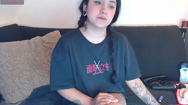 Snapshot of AbsentaVert chatting on October 6, 9:23 pm AbsentaVert online show from October 6, 9:23 pm