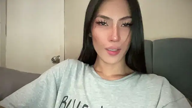 Bella Gordon online show from September 21, 6:15 am