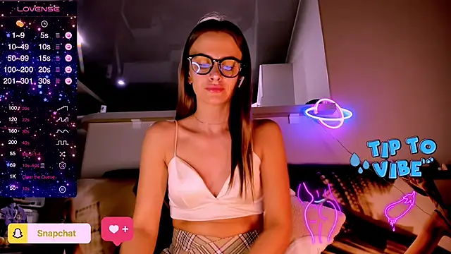 madina taher online show from February 3, 12:36 am