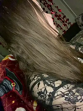 Snapshot of Var_Kiss chatting on February 25, 4:49 pm Var Kiss online show from February 25, 4:49 pm