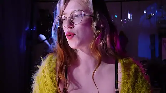 Scarlett Wanner online show from March 24, 8:03 pm