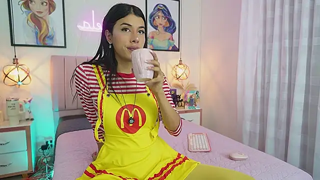 Snapshot of dani_parker_ chatting on May 29, 4:27 pm dani parker online show from May 29, 4:27 pm