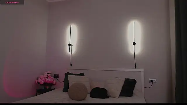 ly lydia online show from October 2, 2:18 am