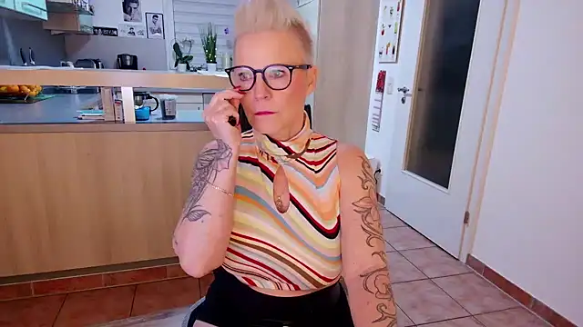 Snapshot of German_Milf chatting on December 3, 5:55 pm German Milf online show from December 3, 5:55 pm