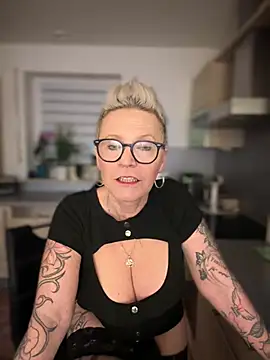 Snapshot of German_Milf chatting on January 10, 1:41 pm German Milf online show from January 10, 1:41 pm