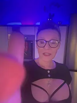 Snapshot of German_Milf chatting on February 10, 6:13 pm German Milf online show from February 10, 6:13 pm