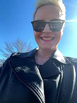 Snapshot of German_Milf chatting on March 19, 12:56 pm German Milf online show from March 19, 12:56 pm