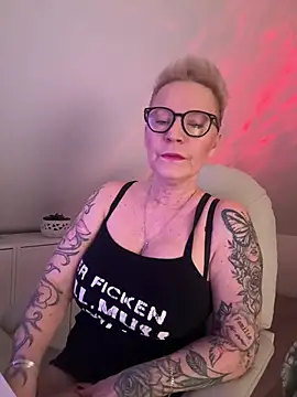 German Milf online show from February 8, 1:58 pm