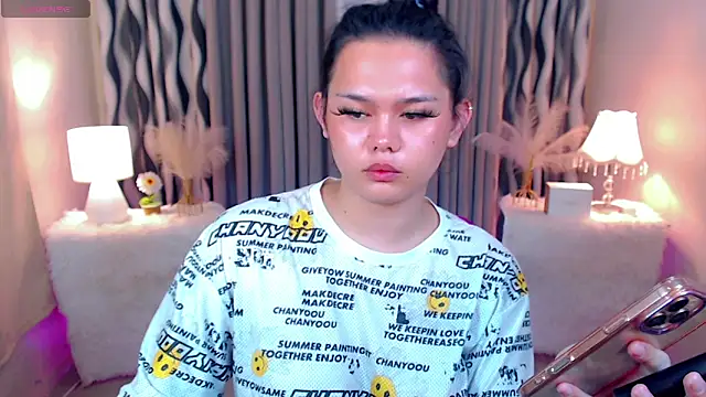 Snapshot of Ella_Fantasiax chatting on October 30, 7:47 pm Ella Fantasiax online show from October 30, 7:47 pm