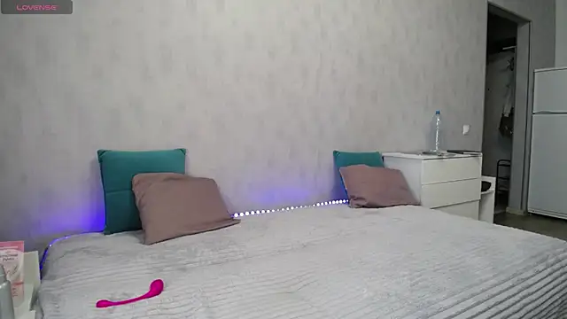 LindyVSAndy online show from March 21, 2:27 am