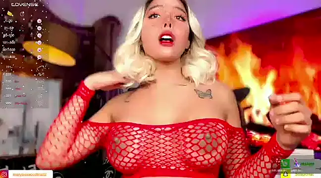 Snapshot of sassymarylou chatting on December 22, 6:06 am sassymarylou online show from December 22, 6:06 am